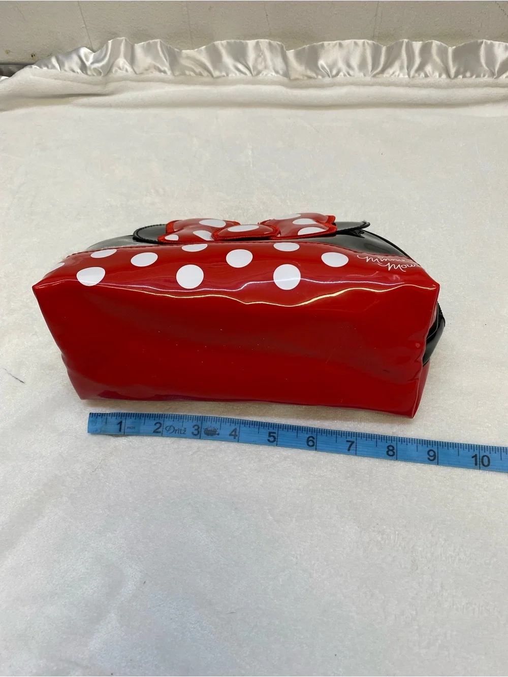 Disney Minnie Mouse Makeup Cosmetic Bag travel pouch the crème shop